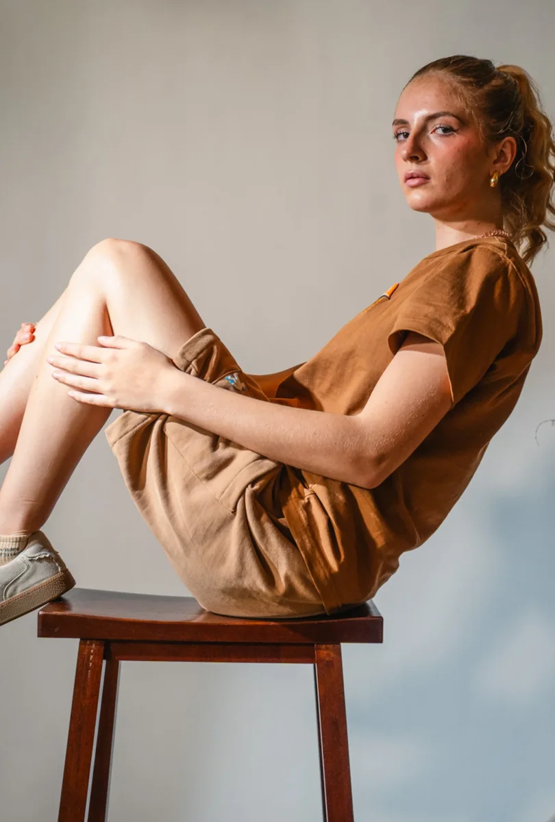 Coffee Brown Tee - Imagen 6
