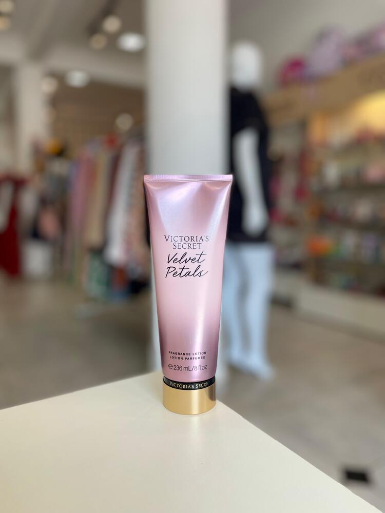 Victoria’s Secret Velvet Petals – Loción Corporal Perfumada - Imagen 2