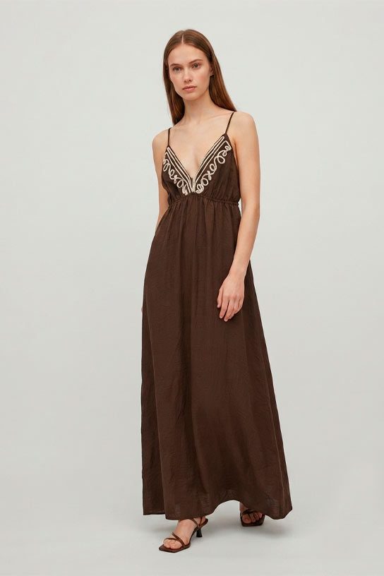 Vestido tirantes marrón largo fluido - Imagen 2